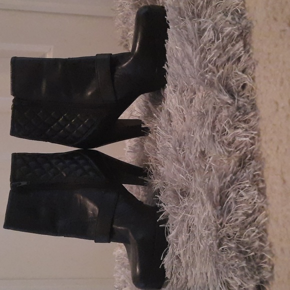 Guess heeled booties - Picture 3 of 8